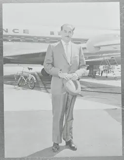 Raul Salinas Arriving in London