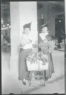 Red Cross Prints: Red Cross Selling Vegetables