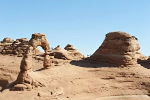 Images Dated 5th September 2012: Red sandstone, Delicate Arch, natural stone arches and rock formations, Arches National Park, Utah