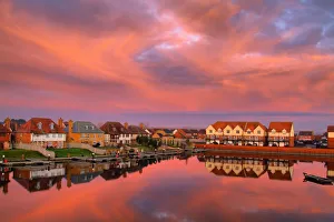 Images Dated 9th February 2013: Red sky in the morning