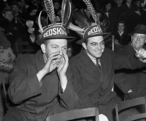 Huty31507 Prints: Redskins Fans Cheer - Washington Redskins Vs New York Giants