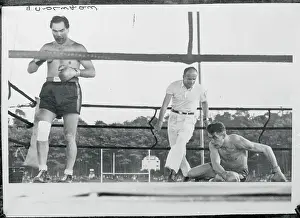Frankfurt Prints: Referee Counting Out a Downed Boxer