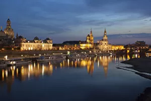 Quarter Gallery: Reflection of the historic city centre of Dresden in the Elbe River in the evening light, Saxony