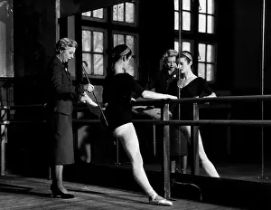 Ballet Prints: Reflections On Ballet