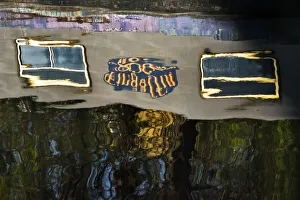 Images Dated 2nd April 2017: Reflections of The Grand Union Canal