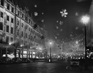 Christmas Decoration Prints: Regent St Lights