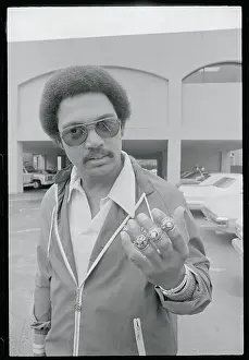 Tempe Prints: Reggie Jackson Displaying Rings