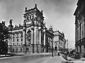 Images Dated 2nd November 2011: Reichstag Building