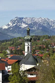 Reit im Winkl with the parish church of St. Pankratius, St. Pancras, Mt Zahmer Kaiser in Tyrol, Chiemgau region