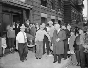 Newark Prints: Removing Body of Arthur Flegenheimer from Morgue