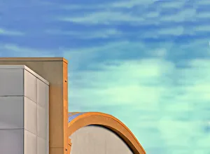 Images Dated 7th December 2019: Retail Store Rooftop