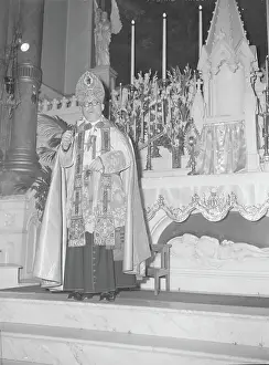 Reverend Thomas Tien Celebrating Mass