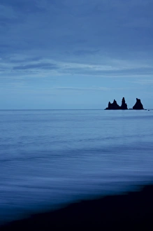 Images Dated 19th June 2012: Reynisdrangar rock formation near Vik i Myrdal, black sandy beach, southern coast, Iceland, Europe