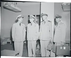 Byrd Prints: Richard Byrd Speaking With Colleagues