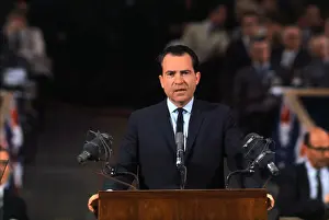 Encouragement Prints: Richard Nixon at Podium