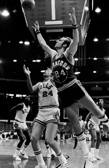 Prints of Rick Berry of the Golden State Warriors in the 1974-1975 season at the Chicago Stadium in Chicago, Il. (Photo by Paul Natkin/Getty Images) Courtside Vibes: Stunning Basketball Prints: Rick Berry of the Golden State Warriors in the 1974-1975 season at the Chicago Stadium in Chicago