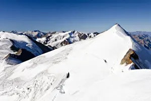 Ridge to Monte Cevedale, on Zufallspitz Mountain, Alto Adige, Italy, Europe