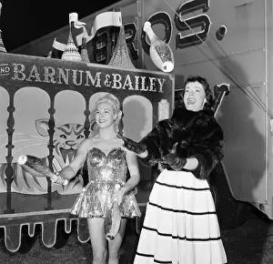Lac0129 Prints: Ringling Bros. and Barnum & Bailey Circus