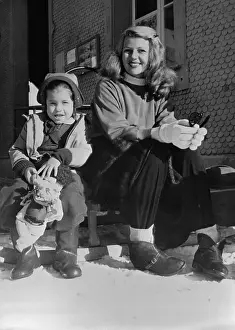 Murren Prints: Rita Hayworth Sitting With Daughter Rebecca