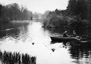 Following Prints: River Hunt