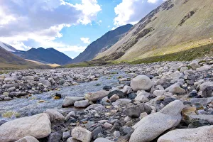 Images Dated 20th August 2015: River valley, Gashuun Suhayt, Khovd Province, Mongolia