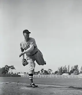 R.'Lefty Grove Piching Leg In Air 1941