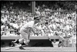 R.Maris Drops Bat After Hitting Ball