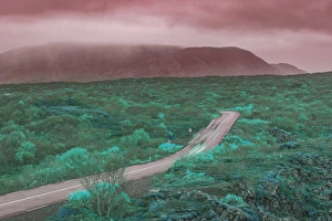 Images Dated 20th October 2015: Empty Road