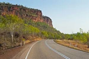 Tarmac Gallery: Road, red cliffs, Northern Territory, Australia