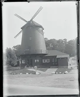 Windmill Prints: Roadhouse with Windmill