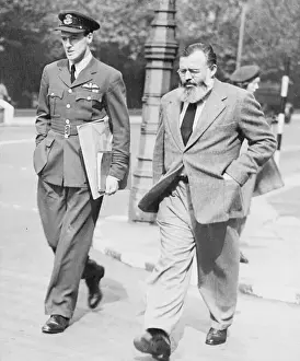 Roald Dahl and Ernest Hemingway