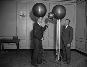 Particle Prints: Robert Jemison Van De Graaf and Karl T. Compton
