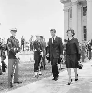 Norfolk Prints: Robert Kennedy and His Wife