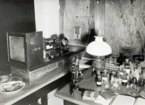 Bacteriologist Prints: Robert Koch'S First Study And Set-Up