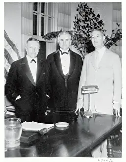 Robert R Prints: Robert McCormick with Committee 100 Members