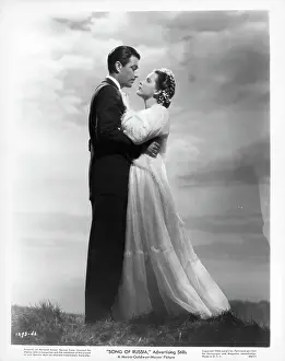 Robert Taylor And Susan Peters In Song Of Russia