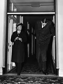 Robert Wadlow Leaving Hotel with Father