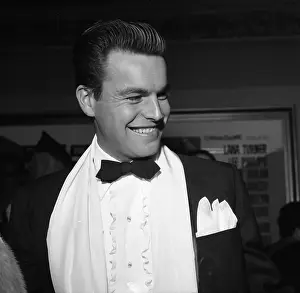 Leaf 4 1 13 Prints: Robert Wagner At An Event