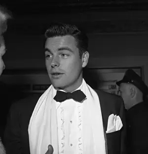 Leaf 4 1 13 Prints: Robert Wagner At An Event