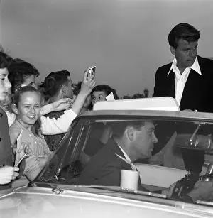 Leaf 4 1 13 Prints: Robert Wagner With Fans