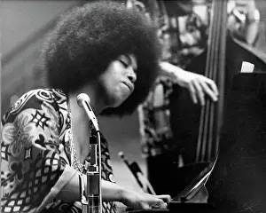 Roberta Flack Performs On Stage
