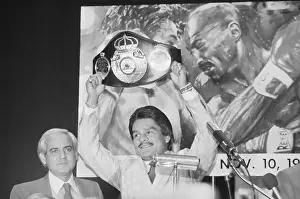 Panamanian Prints: Roberto Duran, Marvin Hagler With Fists