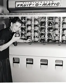 Robot Prints: Robotic Fruit Machine