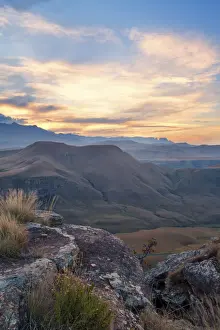 Natu Prints: Rocks with a mountain landscape in the background - Giants Castle