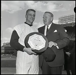 Plaque Prints: Roger Maris Holding Plaque W/Joe Cronin
