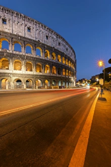 Ruined Gallery: Romes Colosseum