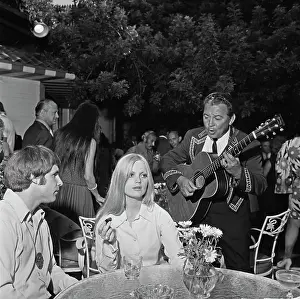 Huty25530 Prints: Rona Barrett's Beverly Hills Party