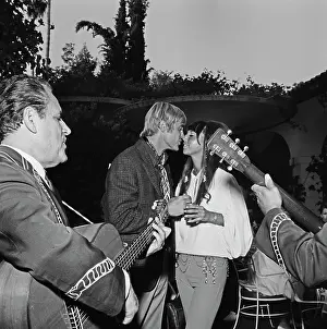Huty25530 Prints: Rona Barrett's Beverly Hills Party