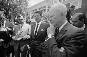Gettysburg Prints: Ronald Reagan Speaking with Dwight D. Eisenhower