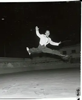 Endurance Prints: Ronnie Robertson Skating